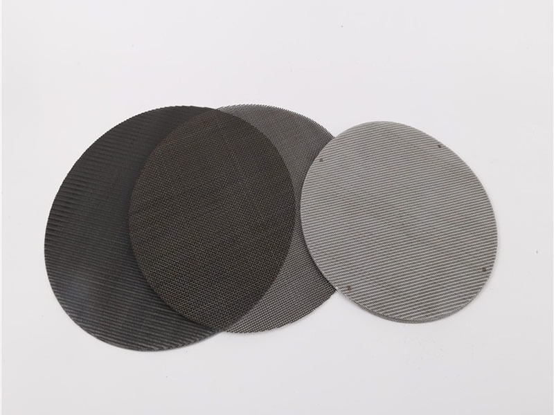 Sintered dutch weave stainless steel wire cloth laminate